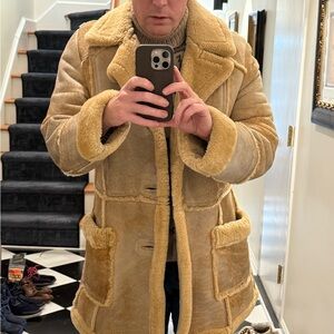 Luxe Shearling Coat, LEATHERATTIC – Statement Winter Outerwear

Condition: NWOT